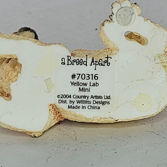 A Breed Apart Yellow Lab Mini Figurine #70316 2004 Country Artists Ltd. - Picture 6 of 8